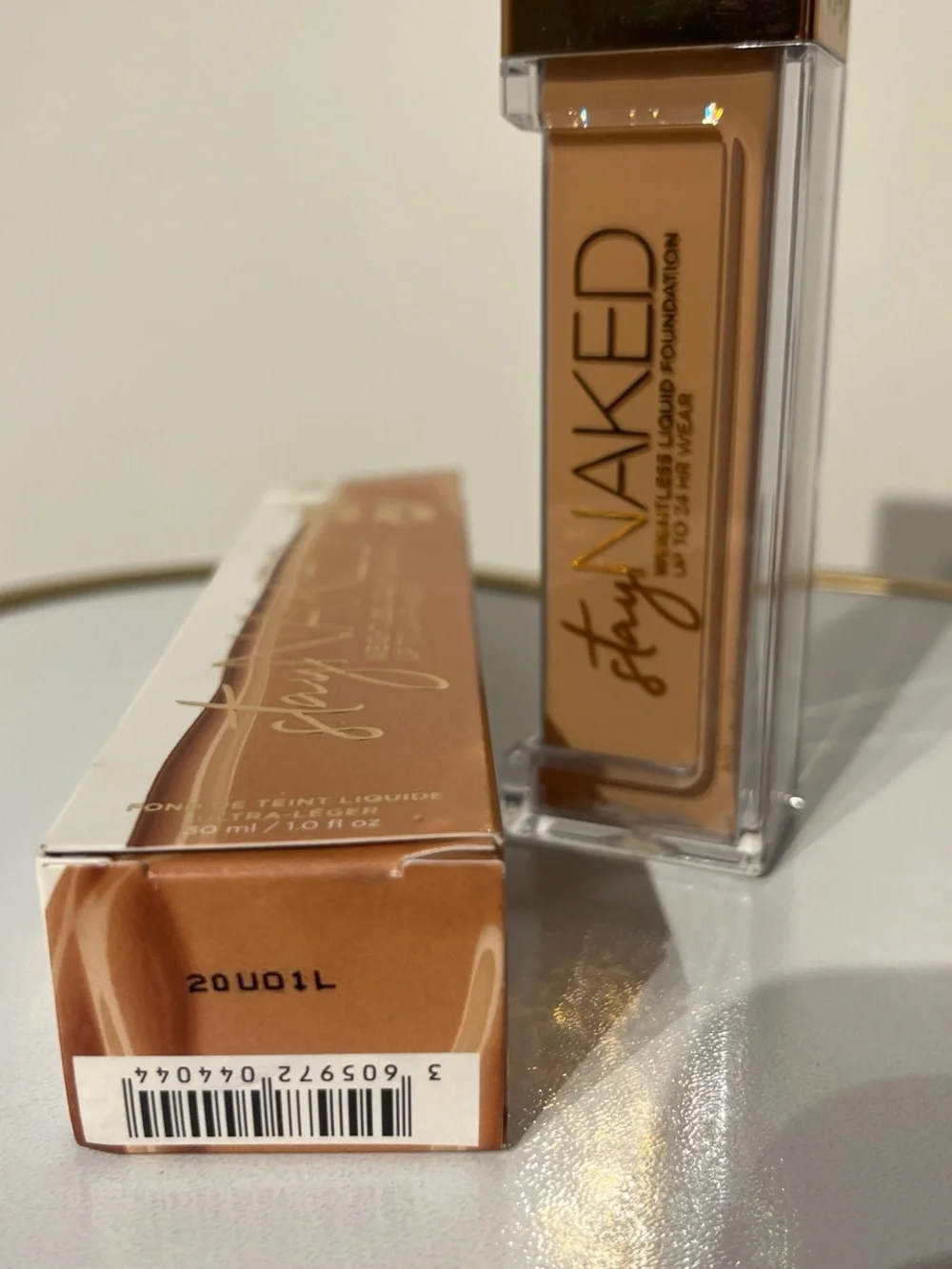 Urban Decay Stay Naked Foundation 40CP (Light Medium) NEW IN BOX